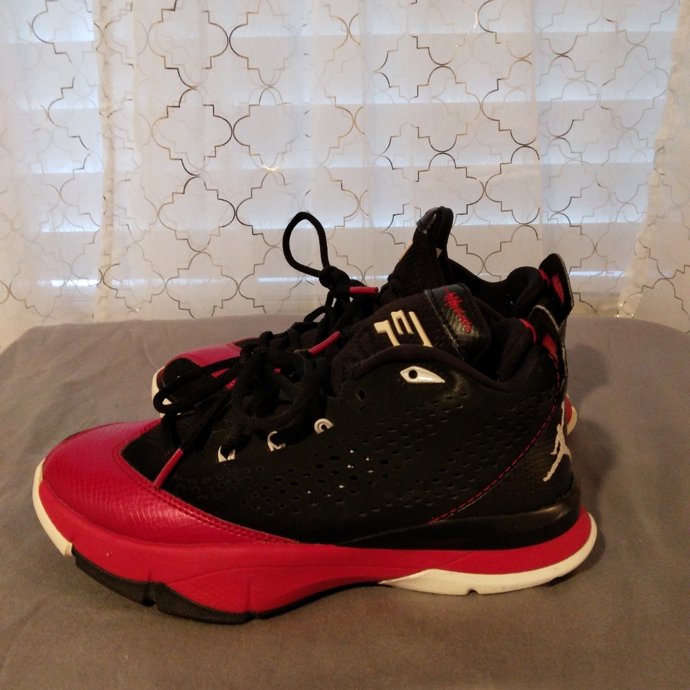 JORDAN'S Size 5.5y